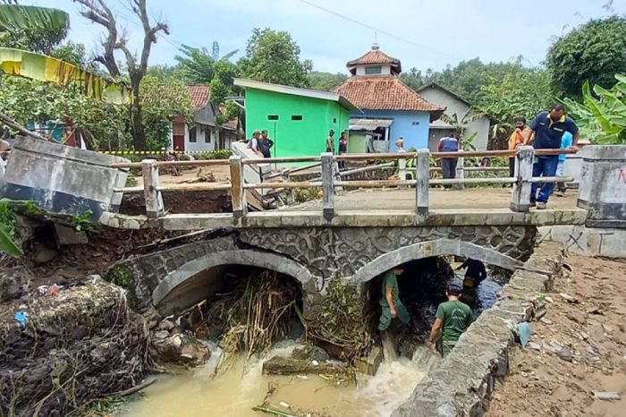 Banjir Rendam Dua Desa di Banyumas, Ratusan Rumah Terendam dan Jembatan Rusak