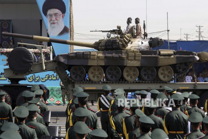 Iran Ganti Komandan Intelijen Garda Revolusi, Apa Strateginya?