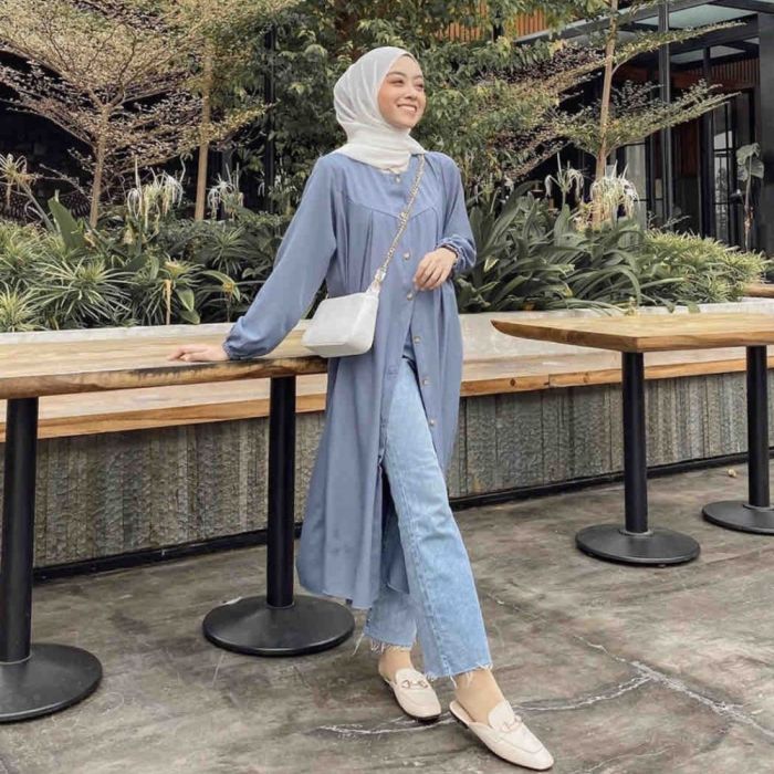 Inspirasi Gaya Berhijab Simpel dan Modis